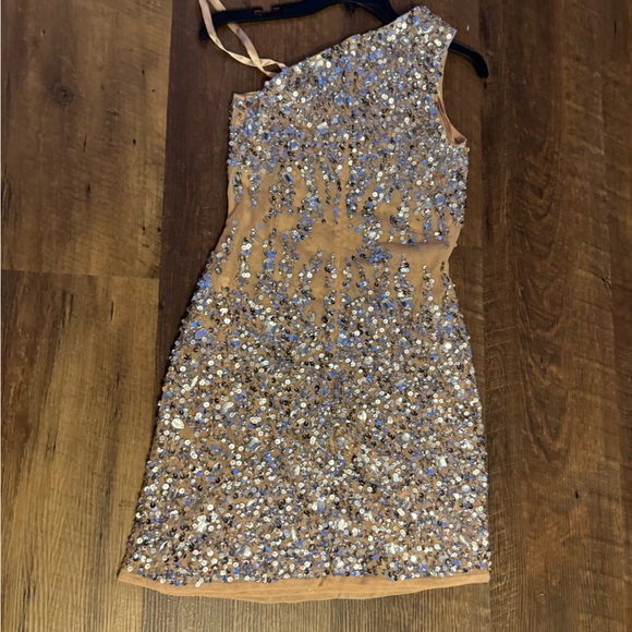 Mac DUGGAL | Beige One Shoulder Sheer Hand Beaded Mini Dress | 10977 | 4 - Picture 7 of 10